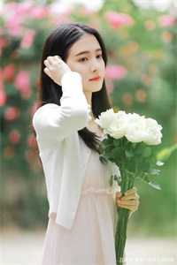 顾易郑梓妍(全文穿越被美女包围，我选魅惑小魔女)全章节在线阅读_(全文穿越被美女包围，我选魅惑小魔女)全本在线阅读