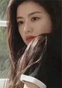 精品娘子她身娇体弱，阴鸷侯爷得宠着