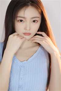 畅销书目什么？狠戾帝少竟成了她的忠犬