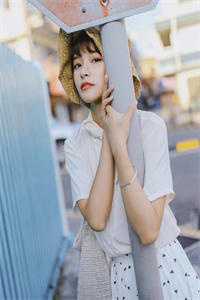全校公敌和美女老师谈恋爱