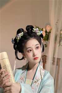 穿成团宠，怎么睁眼全家流放了？完整文本