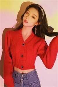 合租第一天，撞上高冷女神