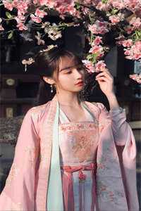 精选篇章阅读讲述秦史后，祖龙奉我为神明