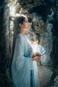 签字离婚，霸总前夫怀了我的崽