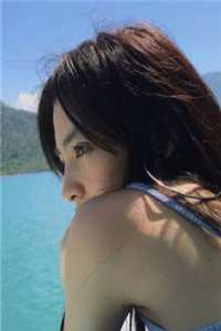 穿成恶女，我靠美色诱君登凤位