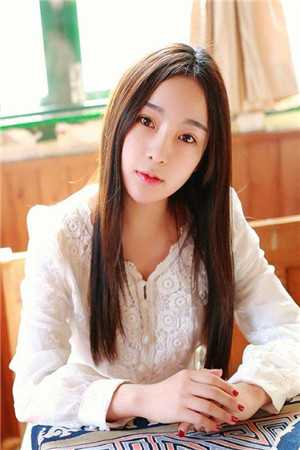 全网首发穿书：从丑陋弃妻到美艳医妃(曹锦绣钟绵)最新小说_《穿书：从丑陋弃妻到美艳医妃》完整版阅读